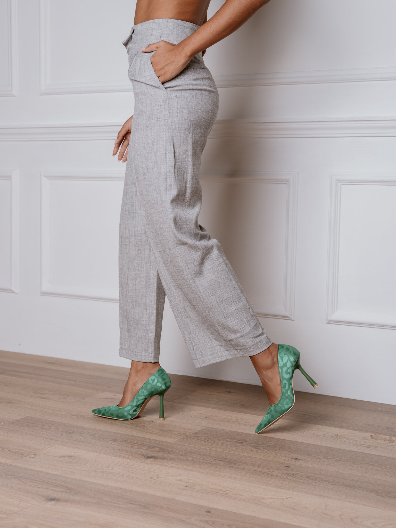 Pantaloni a gamba larga