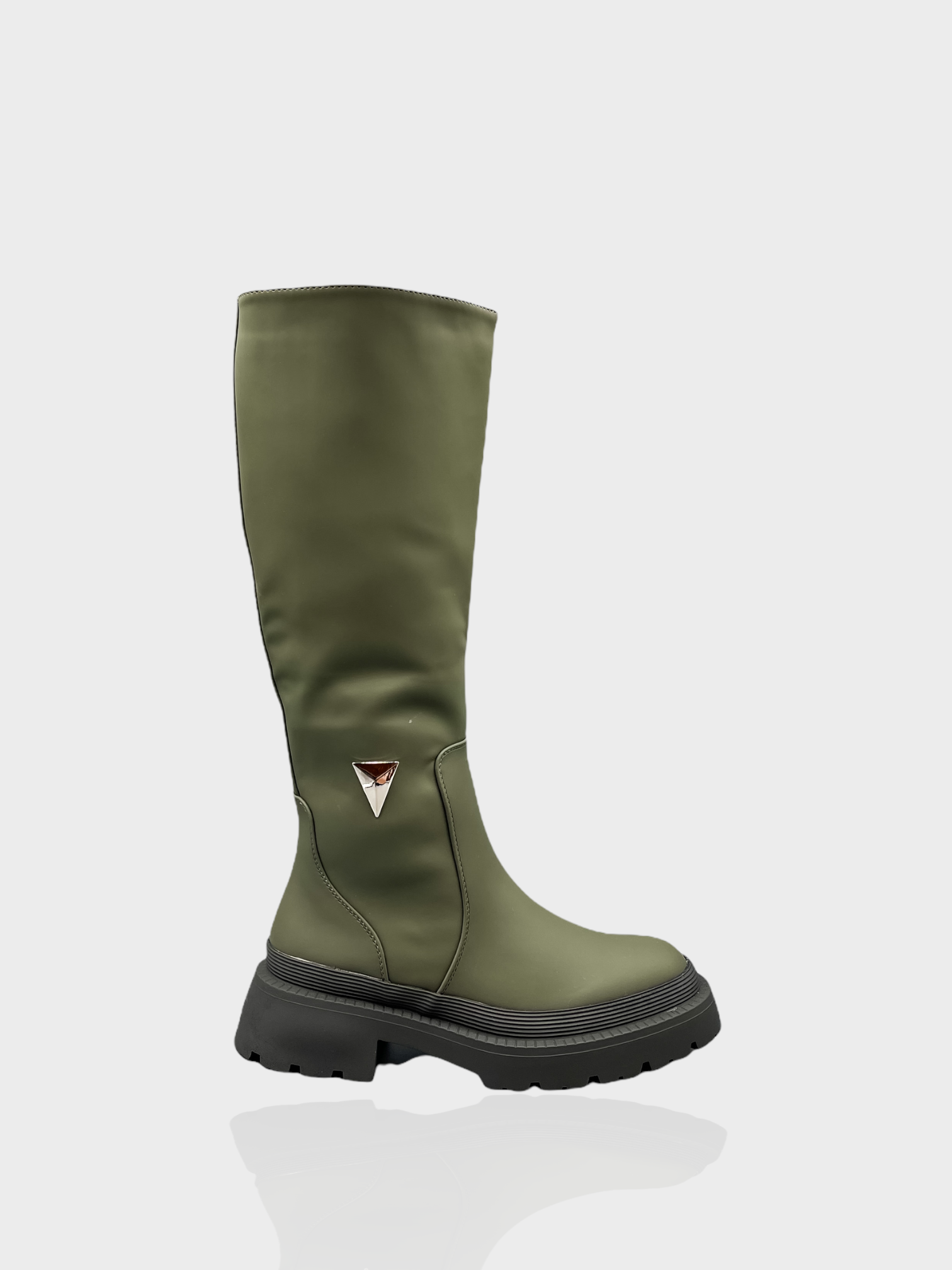 Wellington boots with pyramid